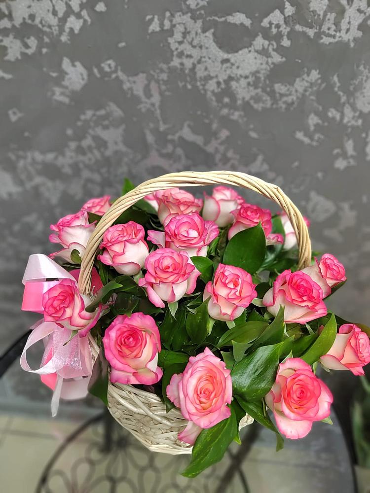 Цветочная композиция из Розы в корзине в Хоре