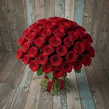 Букет 55 Красных роз Фридом #REPLACE_PRED# Хоре