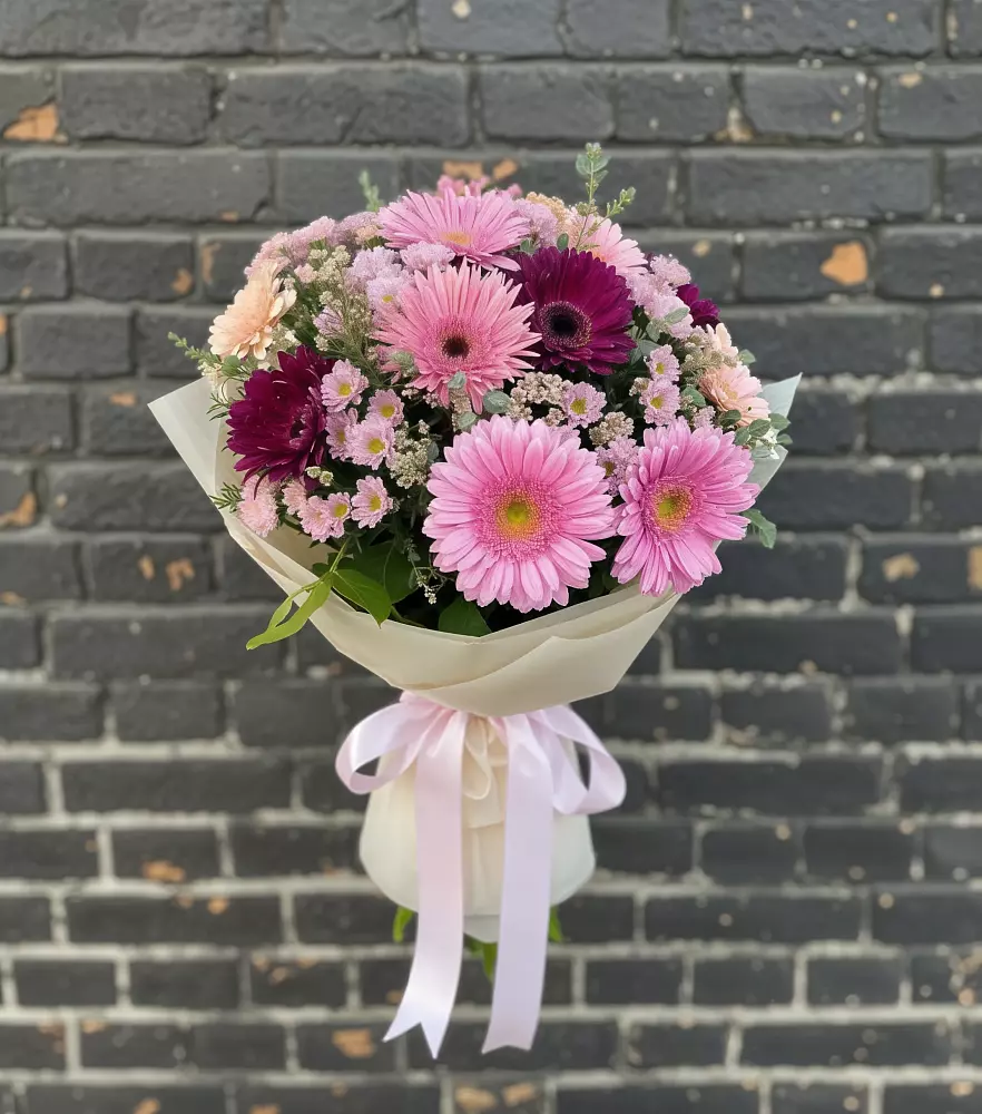 Букет цветов из: Герберы и Хризантемы в Хоре