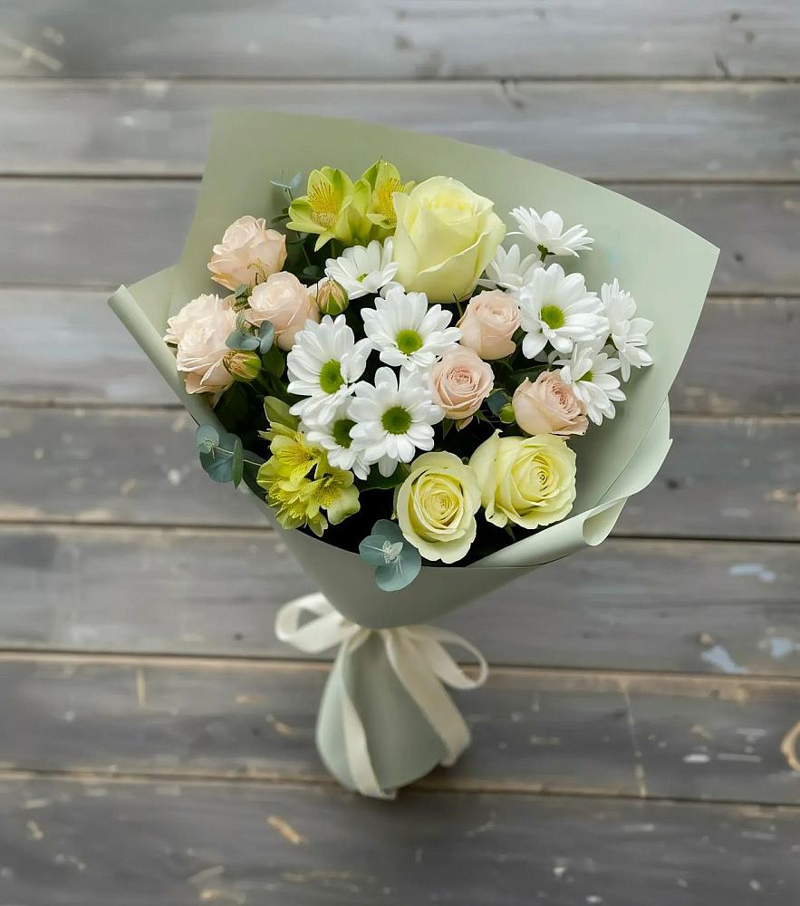 Букет цветов из: Альстромерии, Розы и Хризантемы в Хоре