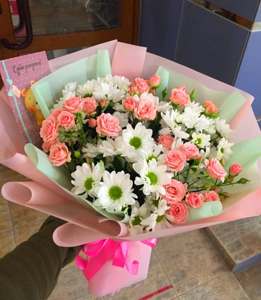 Букет цветов из: Розы и Хризантемы в Хоре