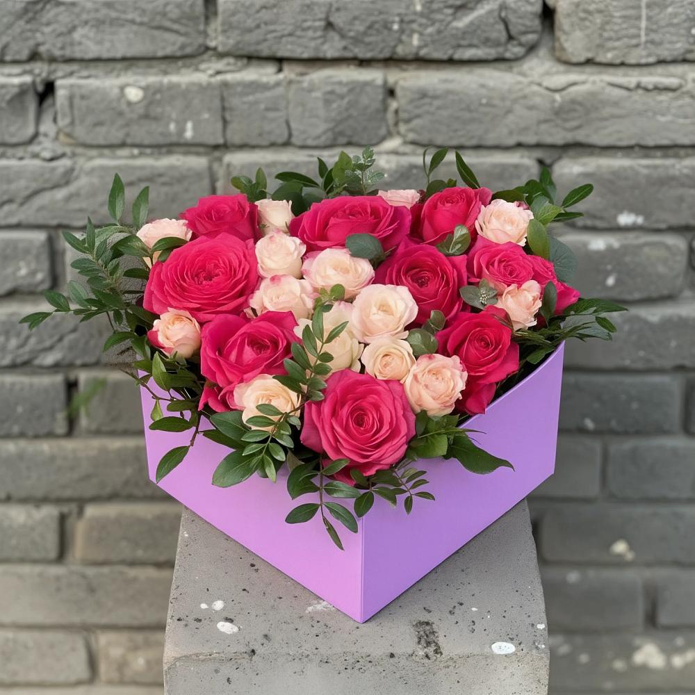 Цветочная композиция из Розы в коробке в Хоре