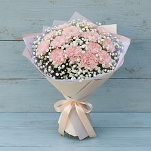 Букет цветов из:  Гвоздики в Хоре
