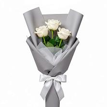Букет 3 белые розы в Хоре