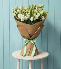 Букет цветов из:  Лизиантусы в Хоре