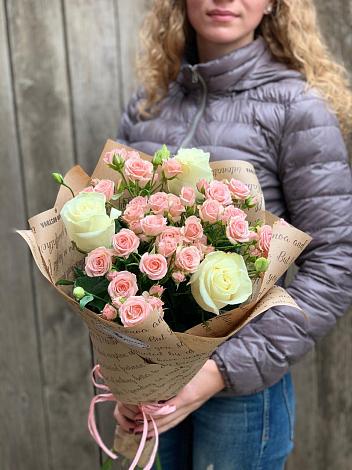Букет цветов из: Розы в Хоре