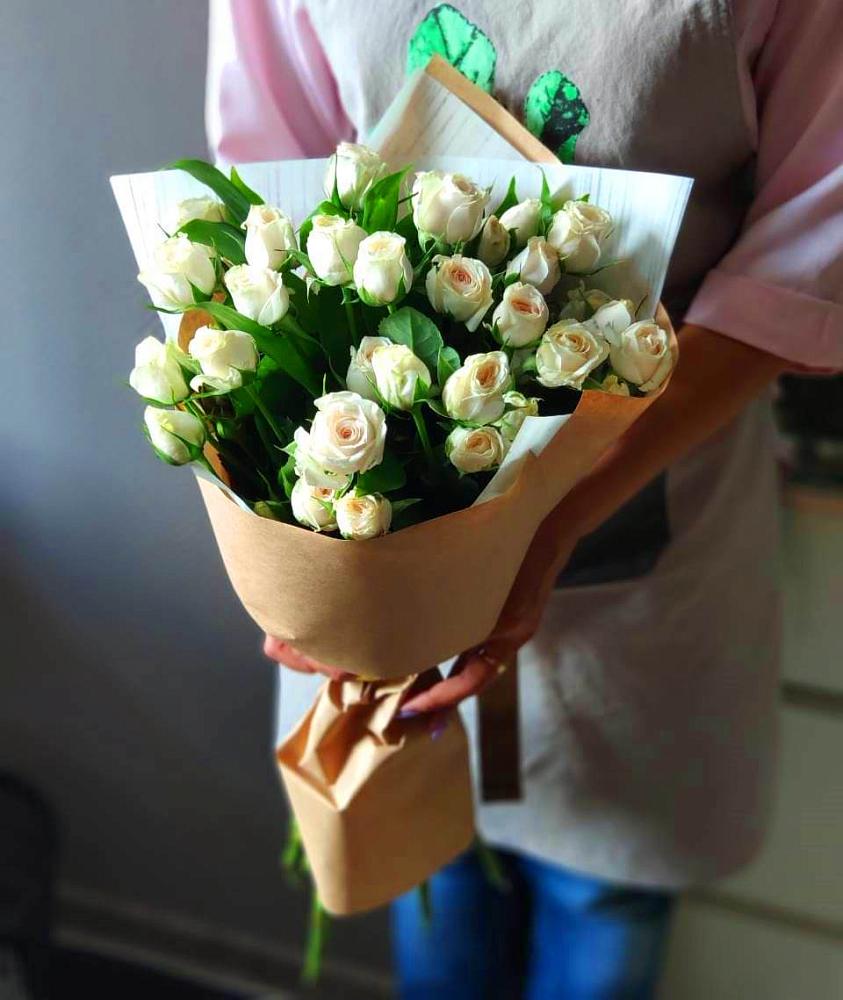 Букет цветов из: Розы в Хоре