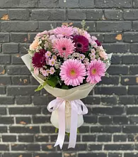 Букет цветов из:  Герберы и Хризантемы в Хоре