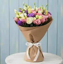 Букет цветов из:  Лизиантусы в Хоре