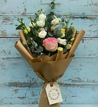 Букет цветов из:  Розы и Лизиантусы #REPLACE_PRED# Хоре