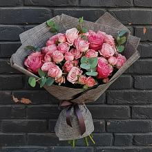 Букет цветов из:  Розы в Хоре