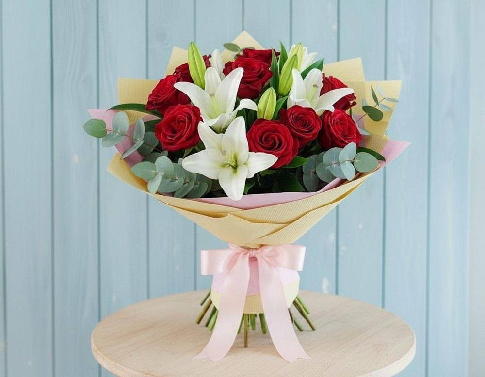 Букет цветов из: Лилии и Розы в Хоре